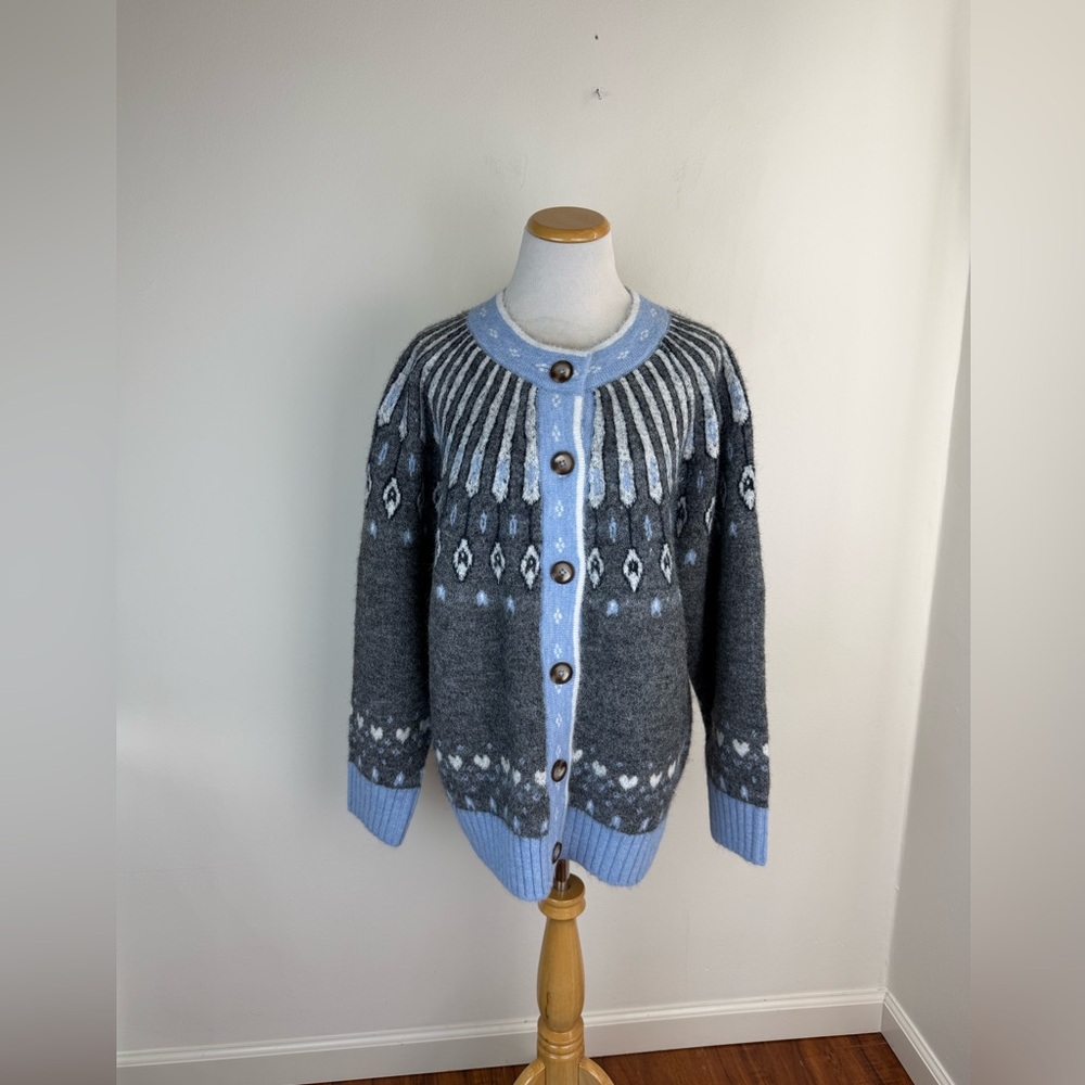 NWT Blank NYC Fair Isle Hot Take Chunky Knit Cardigan Sweater Grey Combo Size M - Picture 3 of 7